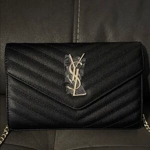 🆕 YSL Cassandra Chain Crossbody Bag